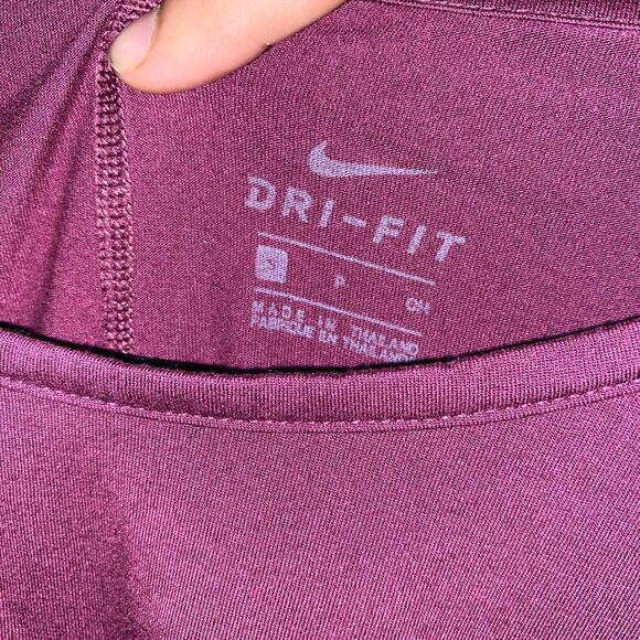 Nike Dri-Fit Purple Yoga Long Sleeve Side-Slit T-Shirt Women's Size Small - Picture 5 of 8